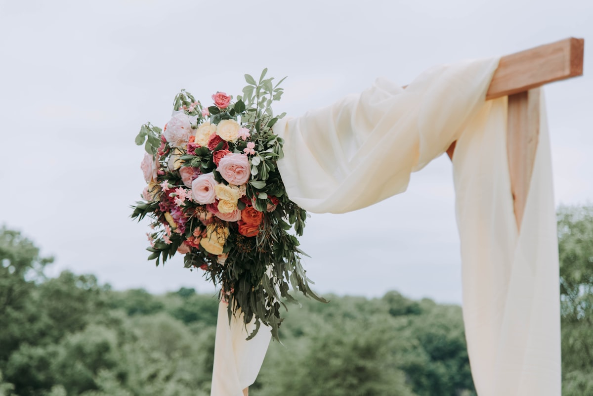 Floral arch arrangement